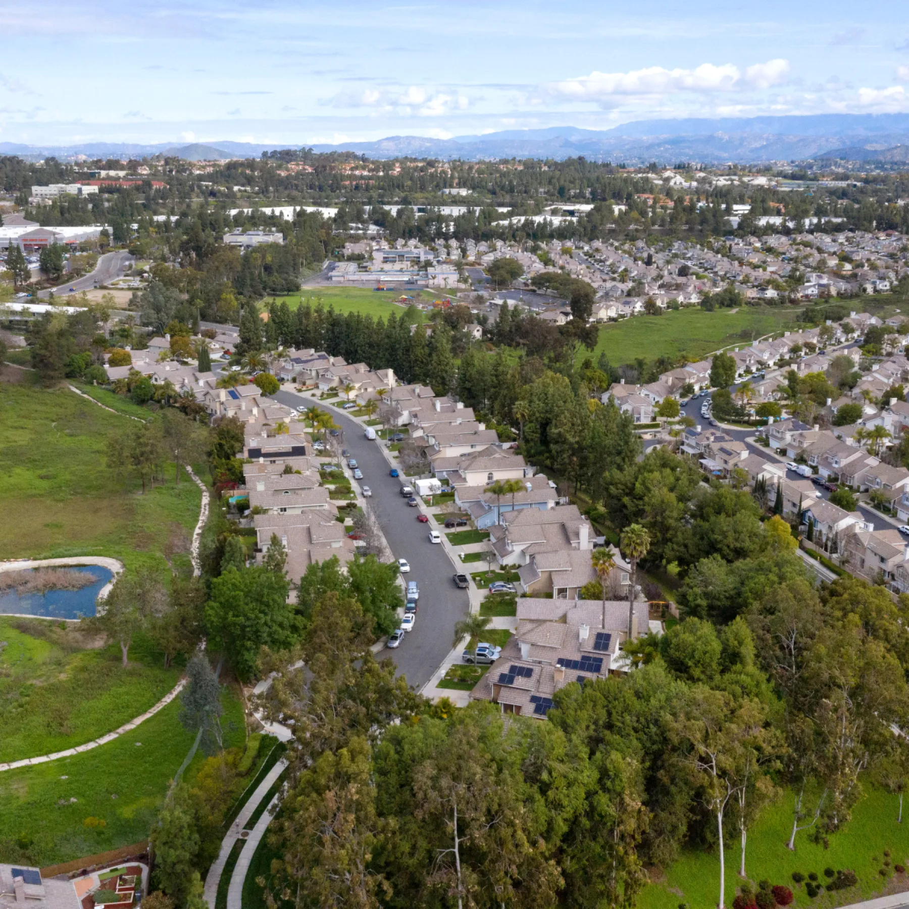 San Diego House Cleaning Service team providing detailed cleaning with eco-friendly products in a luxurious Carmel Mountain Ranch home